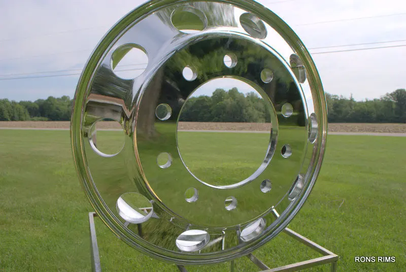1)22.5 X 8.25 Accuride 28615Xp New Stud Piloted Semi-Polished Both Sides Local Pickup Only 1