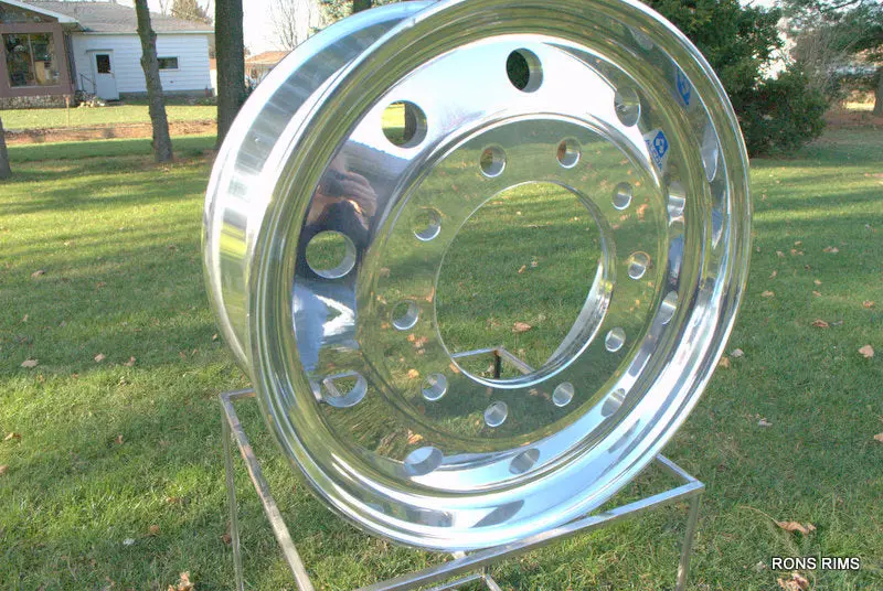 1) Alcoa 22.5X9 Flat Face Polished 89U631db Local Pickup Only 1
