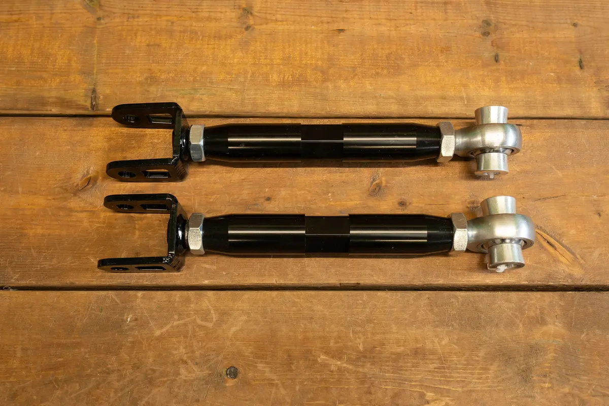 Fdf Raceshop - Nissan 370Z/ Infiniti G37 Rear Camber Arm 1