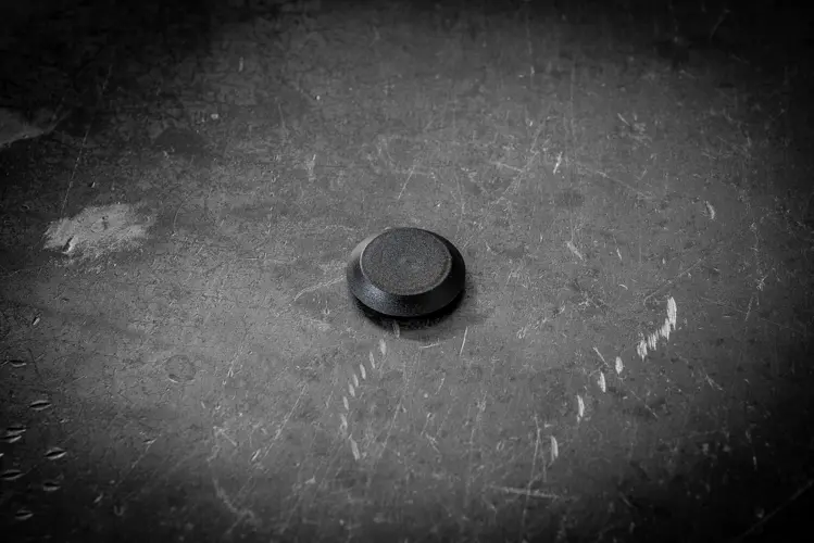 Garagistic - Mercedes 190E Antenna Delete Plug 1