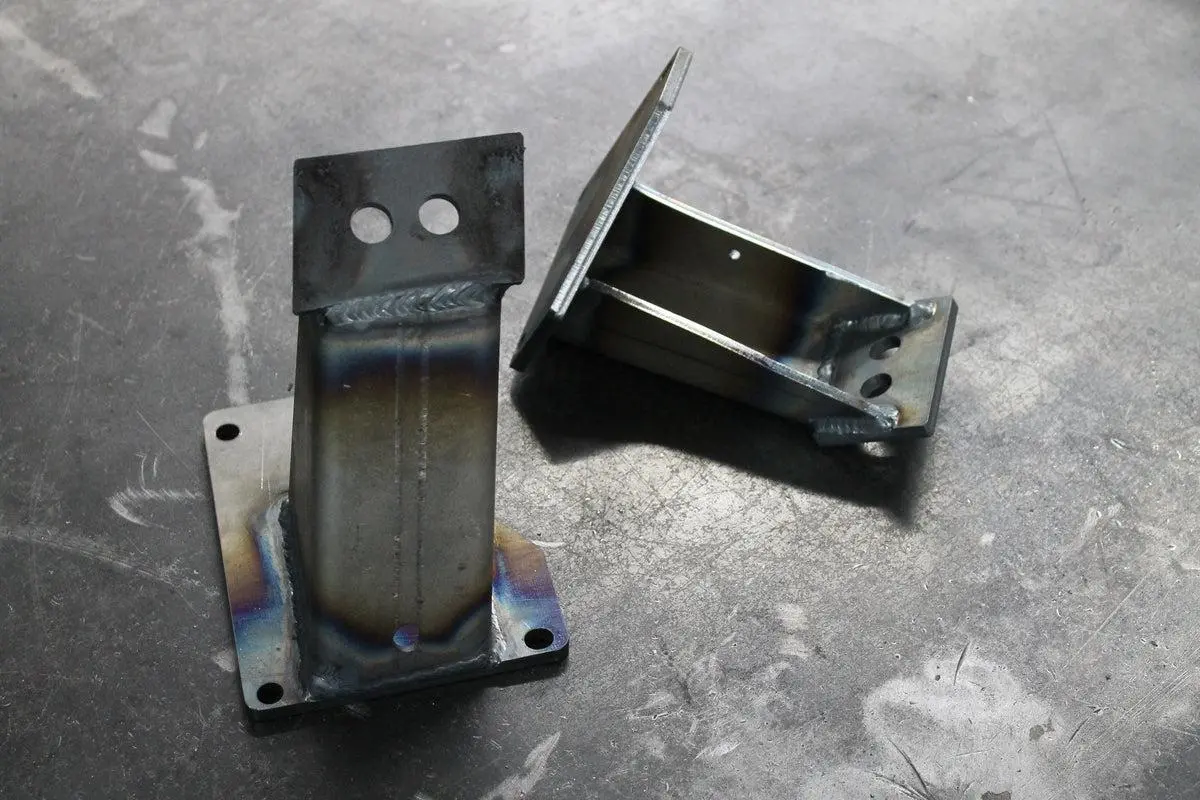 Garagistic - Bmw M6x V8 E30 Engine Swap Conversion Motor Mounts (M60/S62) 1