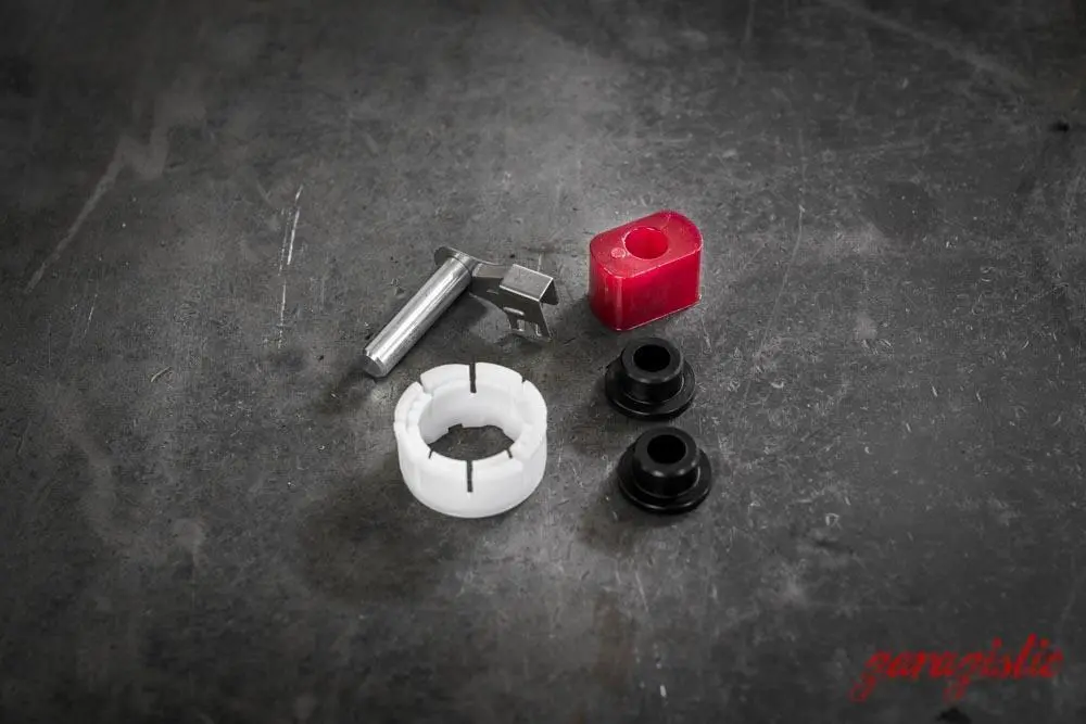 Garagistic - E36 325/318/323 Round Shifter Bushing Kit 1