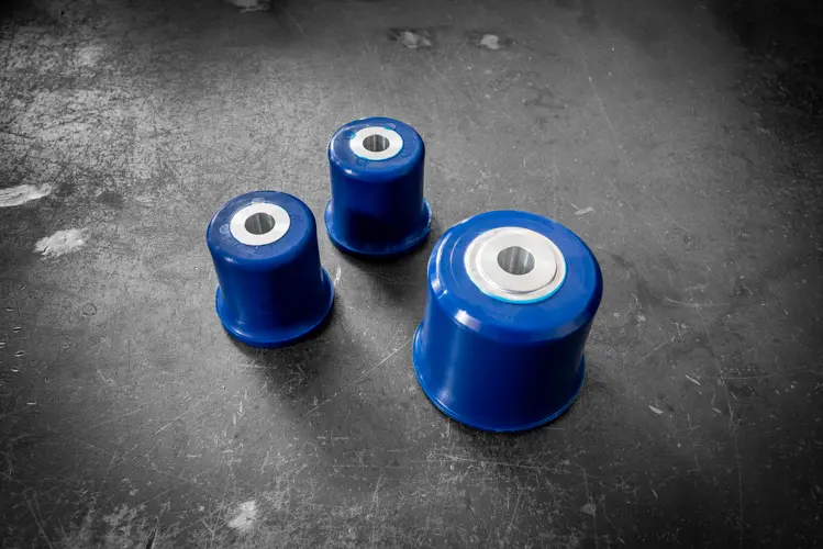 Garagistic - E46 (Non-M) Complete Solid Delrin Differential Carrier Bushing Set 5