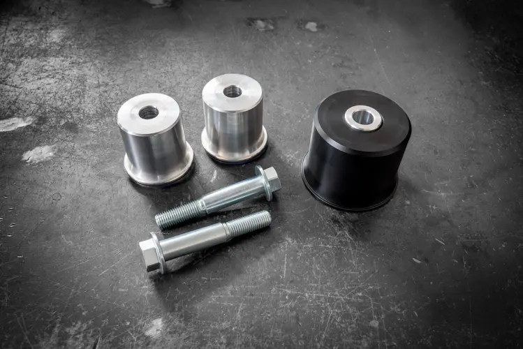 Garagistic - E46 (Non-M) Complete Solid Delrin Differential Carrier Bushing Set 2