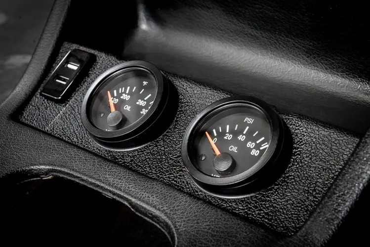 Garagistic - E30 Luxury Gauge Pod W/ Usb Plug 2
