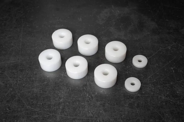 Garagistic - Mercedes W201 & W124 Fender Spacers 1