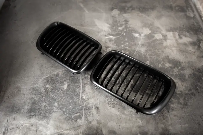 Garagistic - E36 (96-99) Matte Black Kidney Grille Set - 51138195151, 51138195152 1