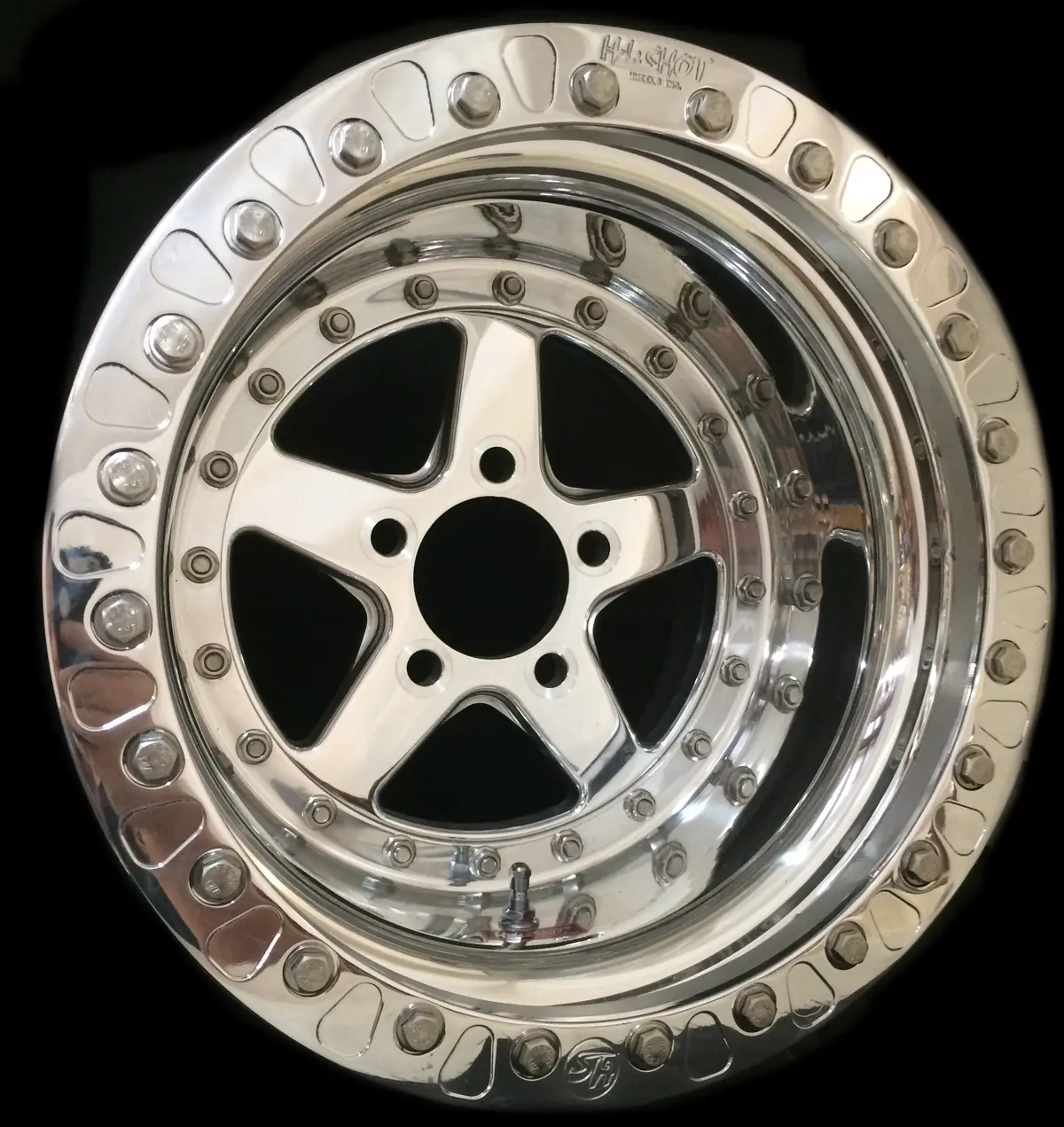 15" R3 3-Pc Wheel 1