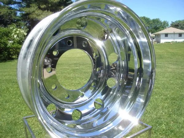 1)22.5X8.25 Alcoa Lvl1 /Ultra 397-- 881677 Hub Pilot Polished Both Sides Wheel 10 On 285.75Mm Local Pickup Only 1
